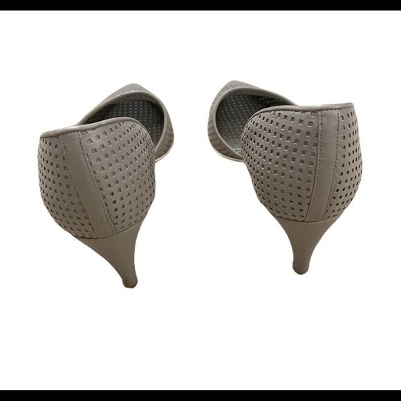 Vince Aurelian Perforated Leather D'orsay Heel Gray 10 - Picture 5 of 6